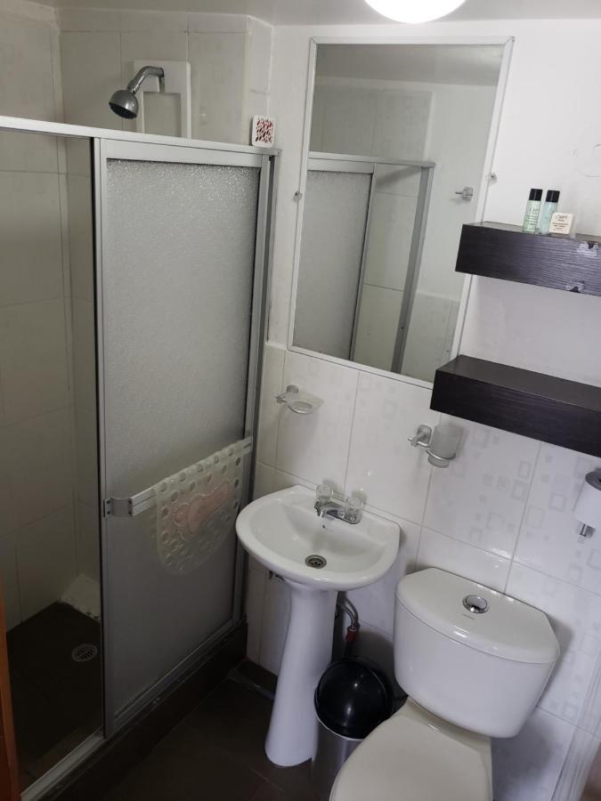 Hostal Capri Quito Buitenkant foto