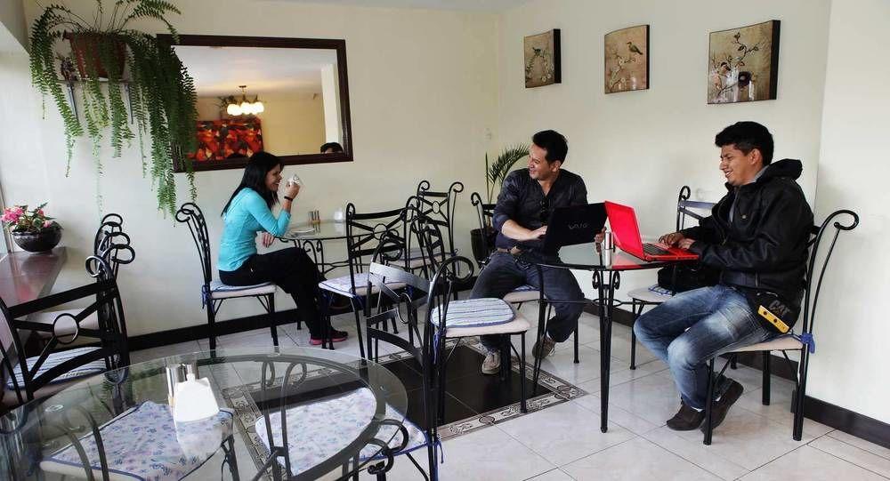 Hostal Capri Quito Buitenkant foto
