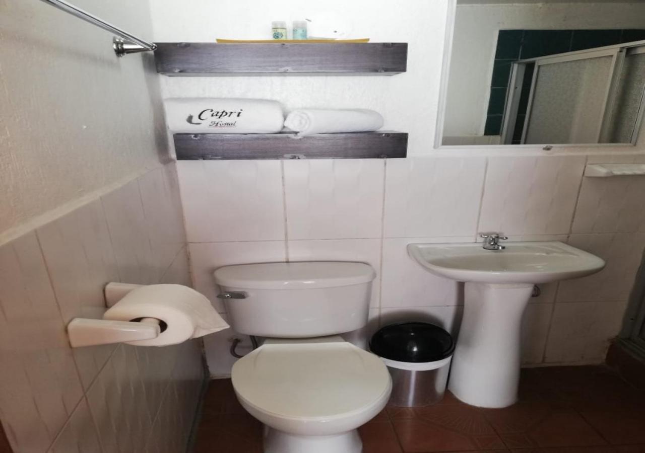 Hostal Capri Quito Buitenkant foto